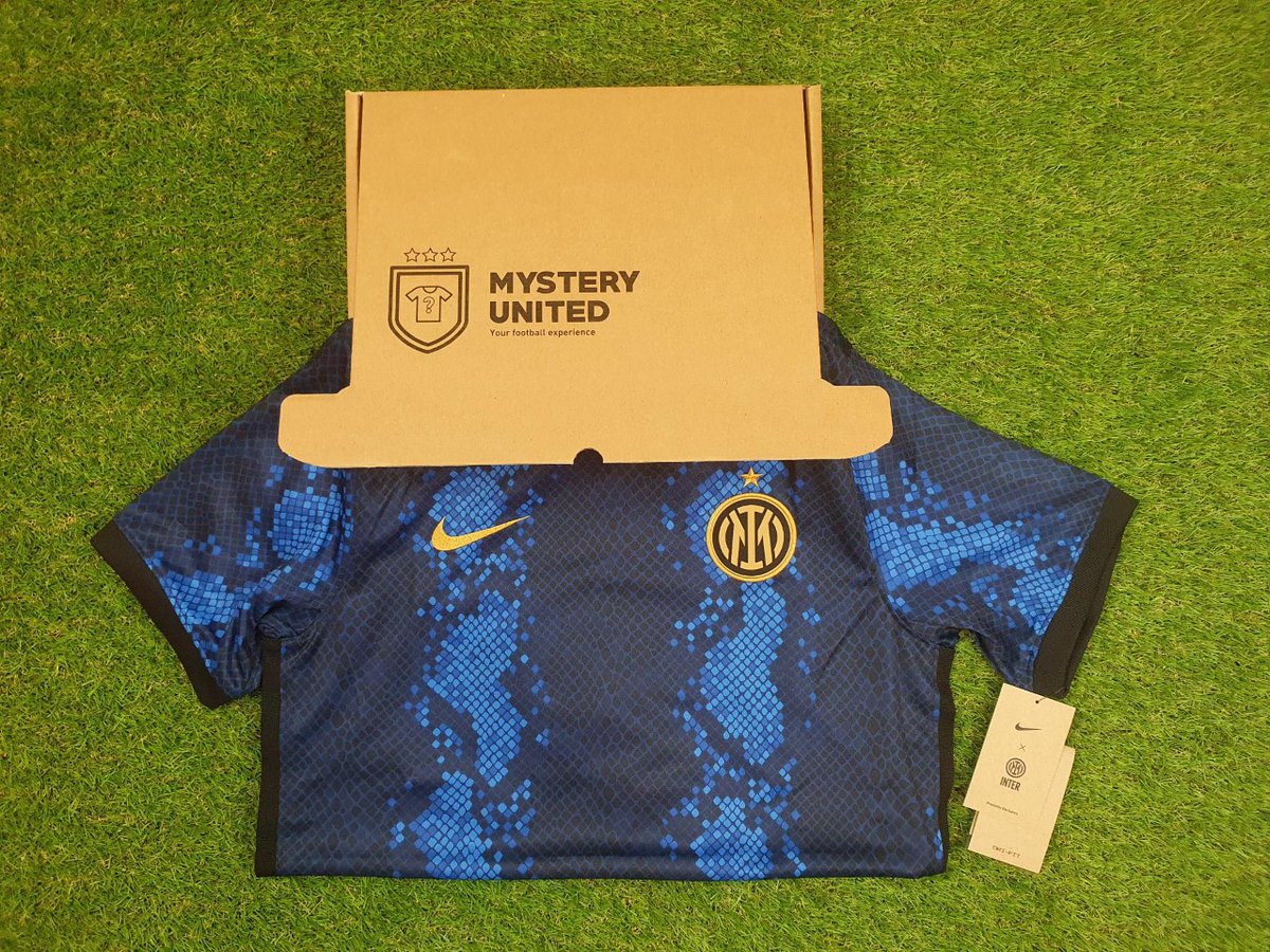 MysteryUnitedEU's tweet photo. 𝒢𝓊𝓊𝓈 𝒢𝑒𝓁𝓊𝓀?⚽ Maak Guus #Til de 1e treffer van het duel tijdens #LUZFEY vanavond? Dan verloten wij een mystery voetbalshirt onder de mensen die...

🔁 Retweeten
✅ @MysteryUnitedNL volgen

Niet wachten en meteen bestellen?➡️https://t.co/NtayvqTwDM

Succes! #feyenoord https://t.co/PPkZvcQIaq