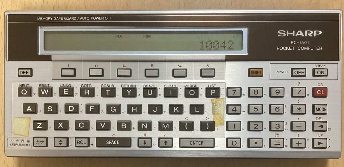 poyokoma_danna's tweet photo. 大きいのであまり興味無かったんだけどPC-1501を入手
付いてたCE-1500は電池の液漏れで動作不可
どうやってロードしたらいいんだ?^^;
嬉しいことにCE-157まで載ってた
#ポケコン #PC1501 https://t.co/LgjokBKt05