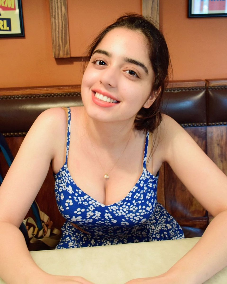 Red_Aarushi's tweet photo. Lunch karlo😋 https://t.co/LcjO8bUSN4
