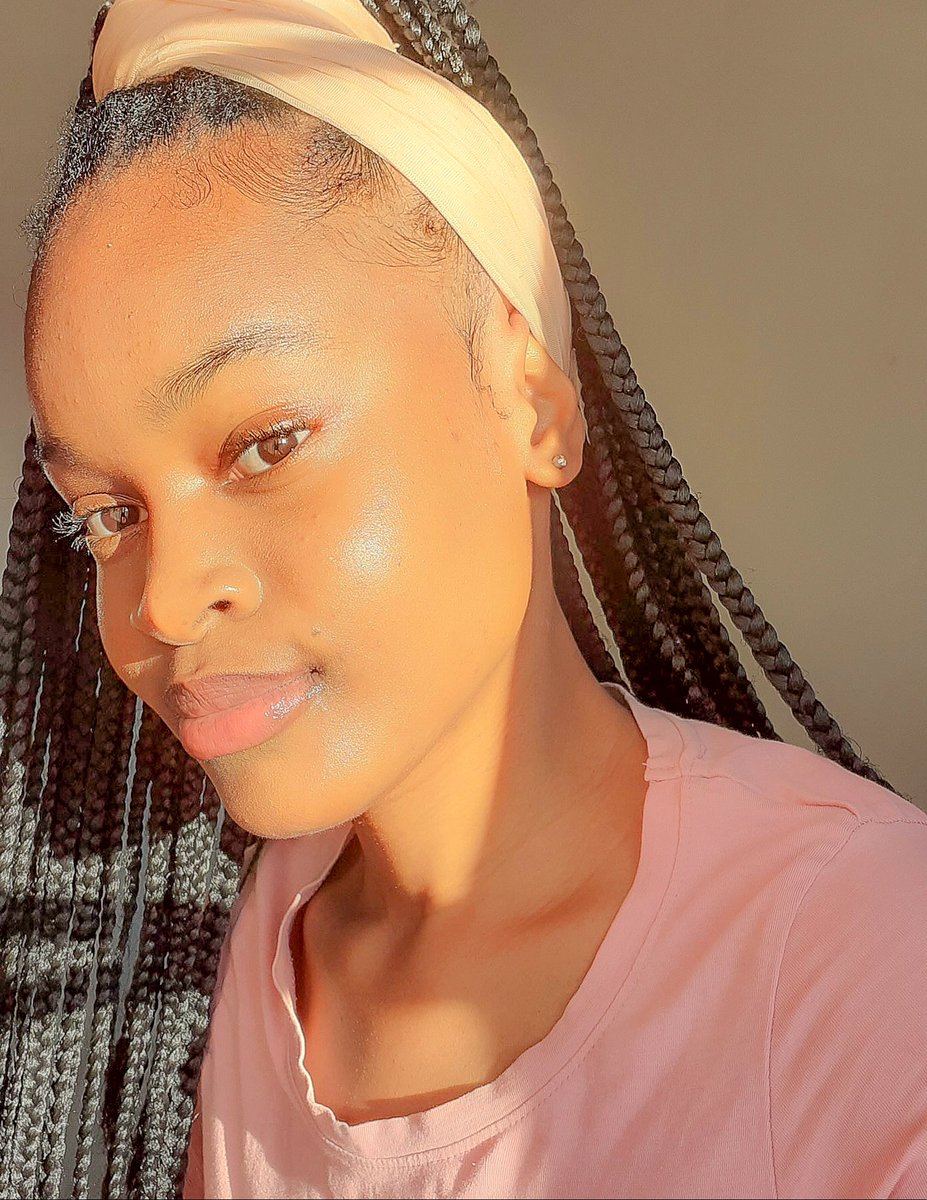 Dintle_KG's tweet photo. Sun kissed☀️🌄 https://t.co/yRbJMNDzCw