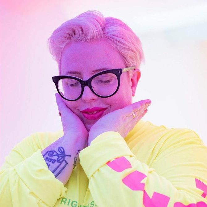 Après un passage aussi remarquable que remarqué sur notre édition 2019, @Blessed_Madonna revient plus motivée que jamais pour nous faire danser en naviguant entre les styles 🖤 Retrouvez la derrière les platines le dimanche 5 septembre prochain 🗓️

👉 thepeacocksociety.fr/billetterie/