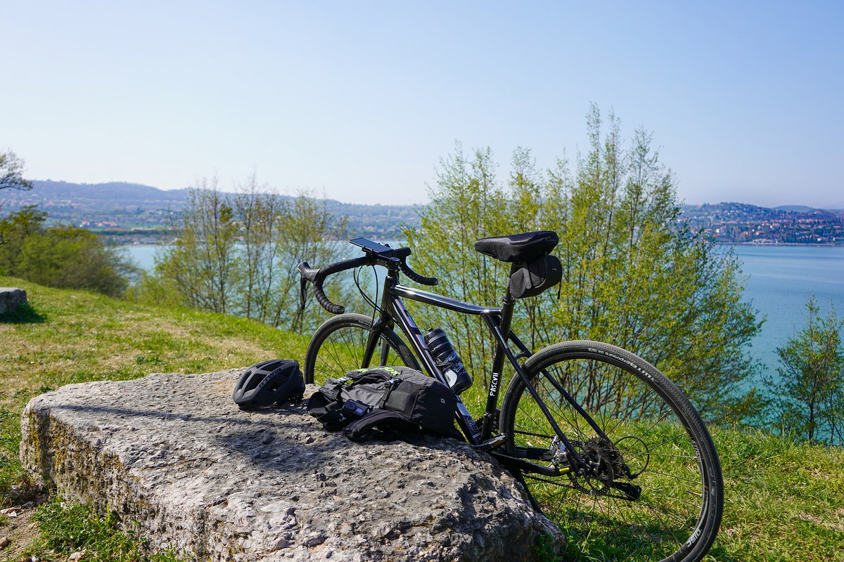 media_thinking's tweet photo. Happy #CycleToWorkDay 🚴‍♂️

Cycling to work, school or local shops is a great way to positively contribute to our health &amp; wellbeing. 

#Cycle #HealthyLiving #HealthyLife https://t.co/vmDFRo3qAn