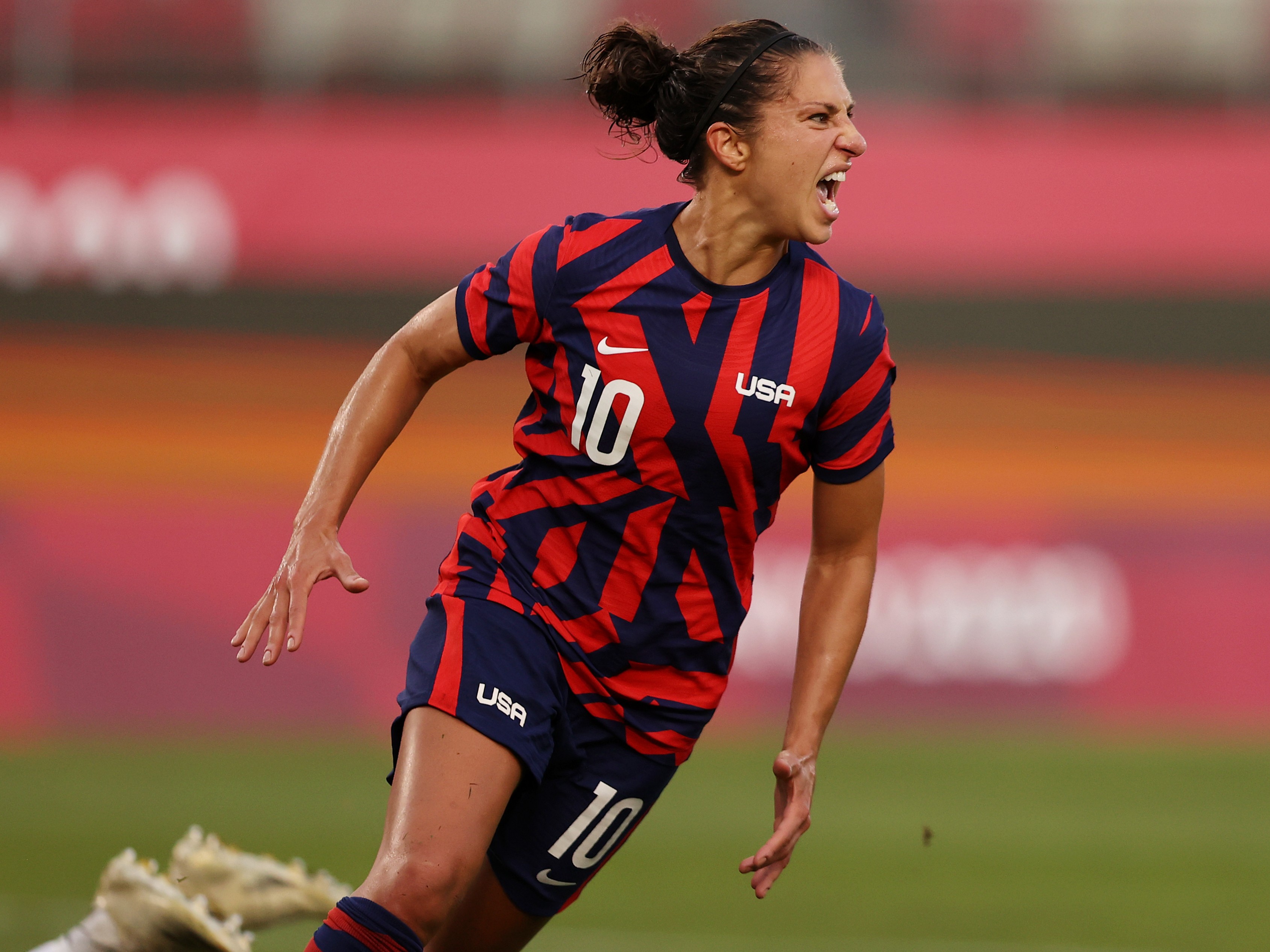 Goal Japan アメリカ が銅メダルに輝く ラピノー と ロイド がそれぞれ2ゴールを挙げて オーストラリアとの壮絶な打ち合いを制す アメリカは12年のロンドンオリンピック以来のメダル獲得 東京五輪 サッカー 女子 オーストラリア 3