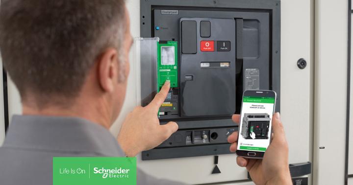 SchneiderES's tweet photo. #MasterPact MTZ es la gama de #interruptores automáticos más avanzada. No solo protege tu equipo, sino que mejora la seguridad y la eficiencia energética de tu instalación. Más detalles: https://t.co/HfNumFYncH https://t.co/w0KKf4U0FN