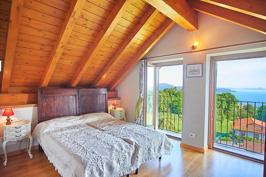 LaTuaCasaGroup's tweet photo. Casa Francia a Ghiffa sul Lago Maggiore
.
#Lagomaggiore #lakemaggiore #ghiffa #lake #italia #italy #vacanze #holiday #vacation #ferien #ferienwohnung #ferienhaus #travel #urlaub
Per un indimenticabile vacanza: https://t.co/CmmiPbrpOm https://t.co/EqD9KEybYc