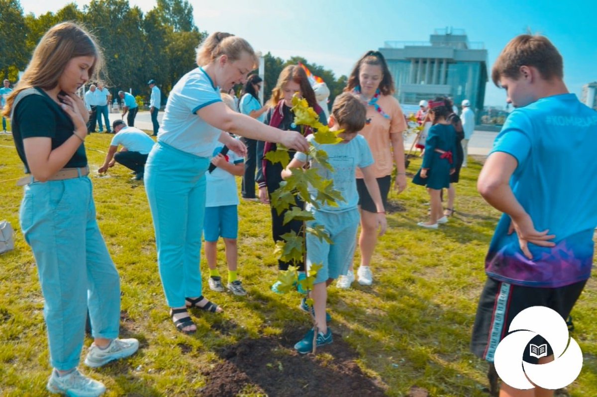 Привет👋🏻

Недавно активисты нашего отделения приняли участие в посадке кленов в рамках Международного дня дружбы🤩

Скоро наш "Клён РДШ ТО" будет красовать в сквере "50 лет Автоваза"

Мы благодарим за приглашение активиста акции #МыВместе Ирину Долгополову❤️

Следи за новостями!