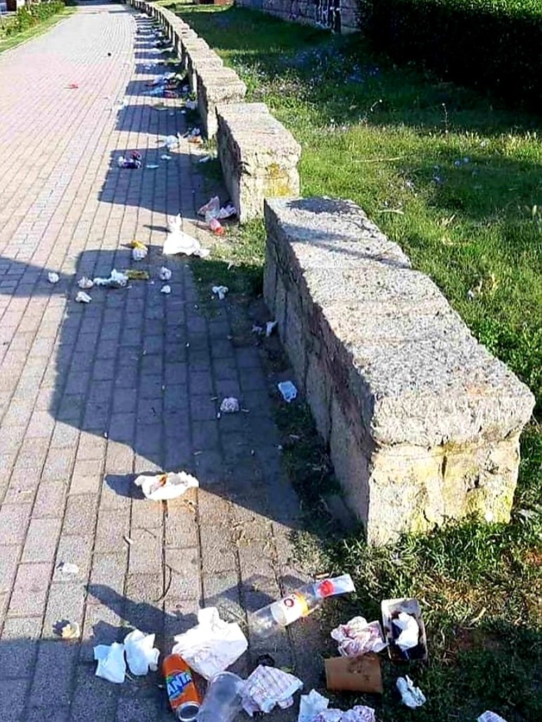 па кој не би посакал да има вака дарежливи, снаодливи и опуштени туристи како ние во Охрид?!