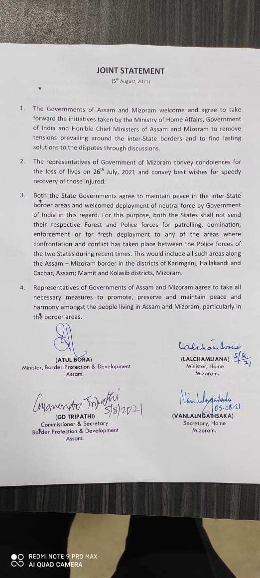ATULBORA2's tweet photo. Assam and Mizoram have signed a joint statement after the talks in Aizawl.

I talked to Hon'ble Mizoram CM Shri @ZoramthangaCM over phone and expressed my regards. The Hon'ble Mizoram CM also conveyed his regards to Hon'ble CM Dr. @himantabiswa during the telephonic talk. https://t.co/ilDHtPFZCS