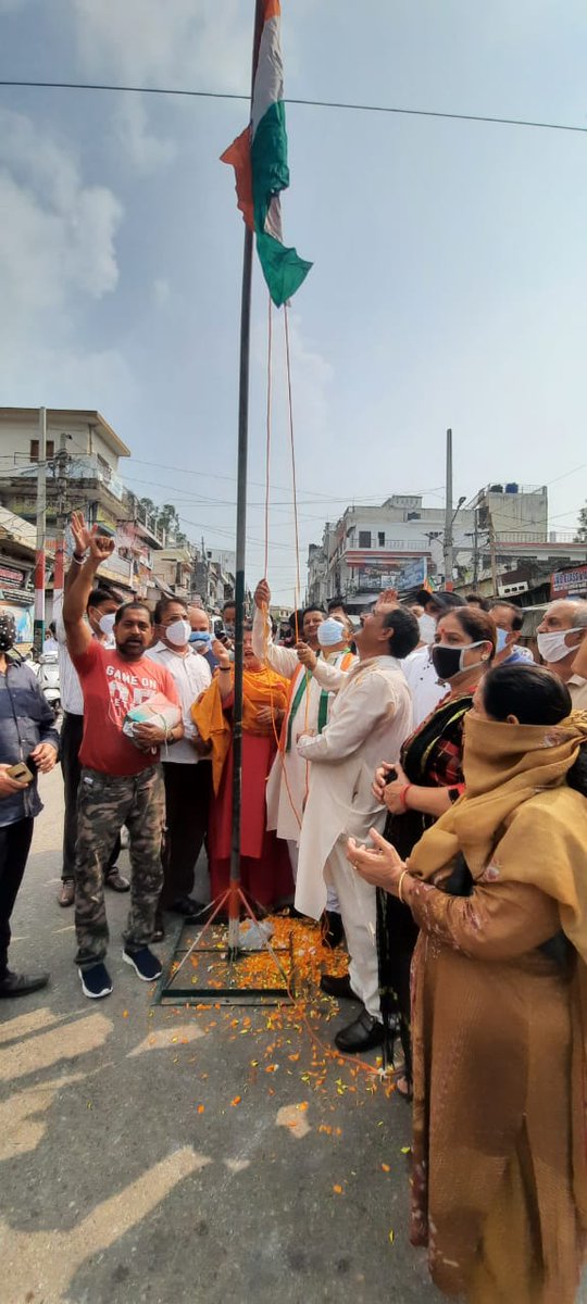 iamsatsharmaca's tweet photo. Program of Ward 37 and 38 #JammuWest #2yearsof370abrogation #ekatmtadiwas #Article370Abrogation #NayaJammuKashmir
@blsanthosh ji https://t.co/cXSOr0WHFD