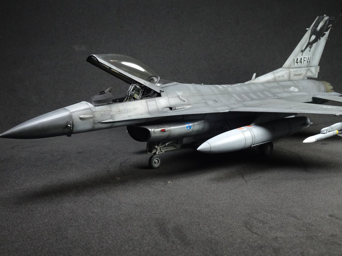 CRV_ScaleModels's tweet photo. @tamiyainc 1/48 Lockheed Martin F-16C Block 25, Air National Guard

#Viper #F16 #Falcon #FightingFalcon #scalemodel #maqueta #model #models #scalemodels https://t.co/bhofmL20Sj