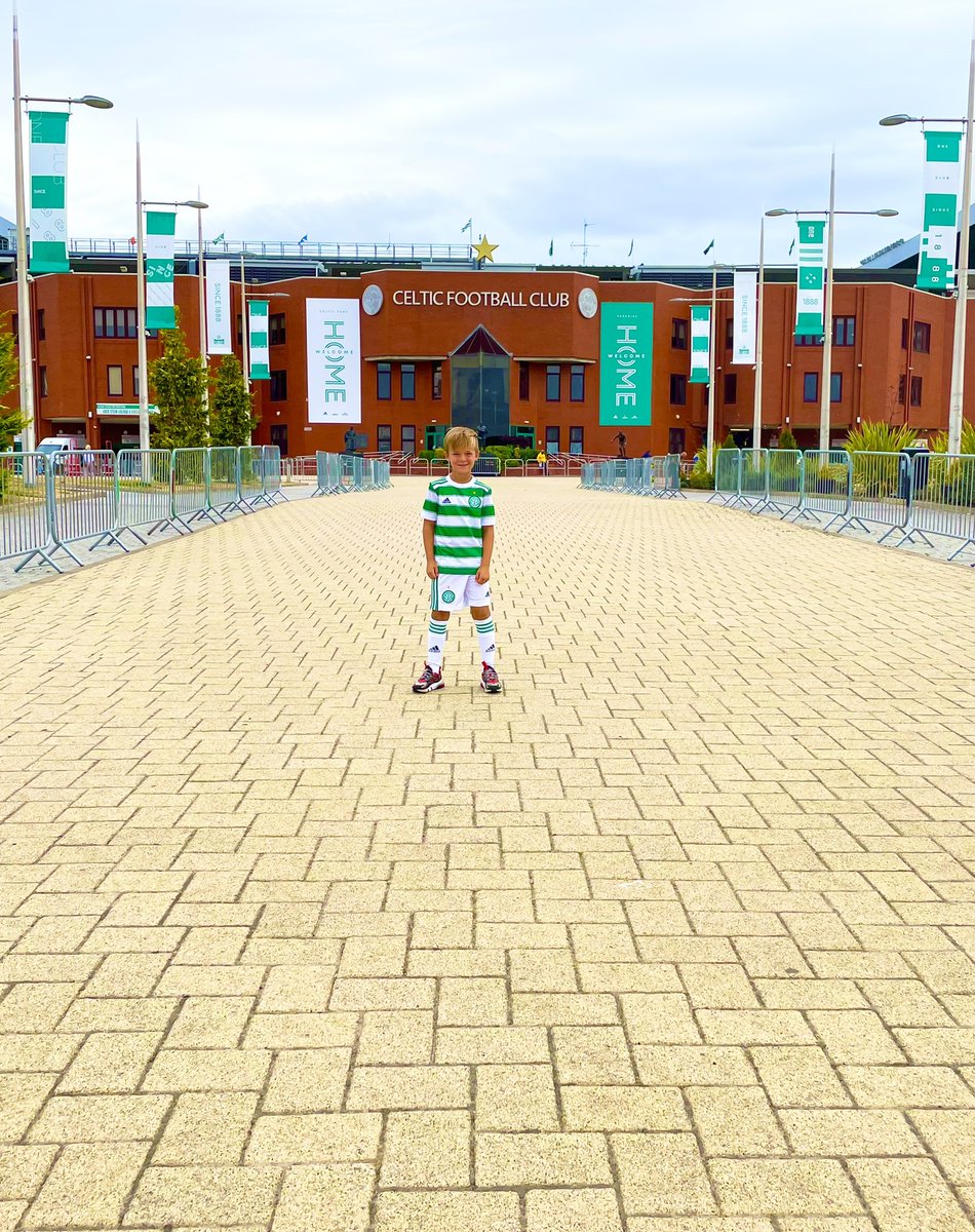 fernreaderX's tweet image. When it’s release day🙌🎉⚽️ @CelticFC