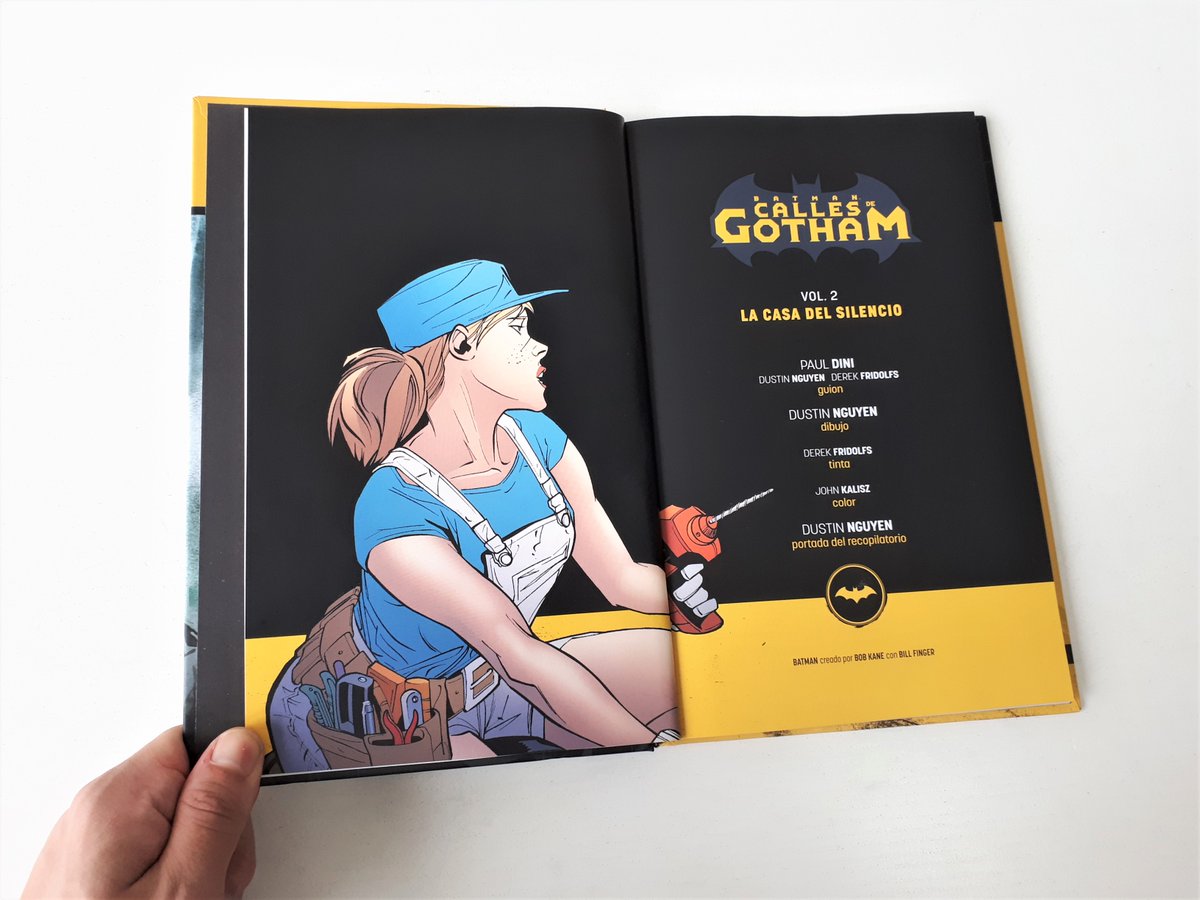eccediciones's tweet photo. Finaliza en #BatmanSagaECC la recuperación de la serie de culto #CallesDeGotham, liderada por @Paul_Dini y #DustinNguyen. En este segundo y último tomo cobran relevancia el inolvidable villano #Silencio y la secundaria #Carpintera: https://t.co/CgAqhqNnuQ https://t.co/s0GfSWGaWL