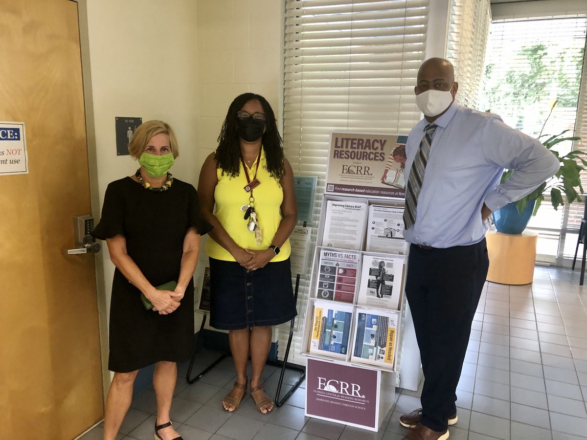 TheFCRR's tweet photo. @TheDrPT, Director of FCRR, pictured with Senator @LoranneAusley had the pleasure of personally delivering a StandUp for Reading Kiosk to Rickards High School #StandUpforReading https://t.co/45rQBH9DSM