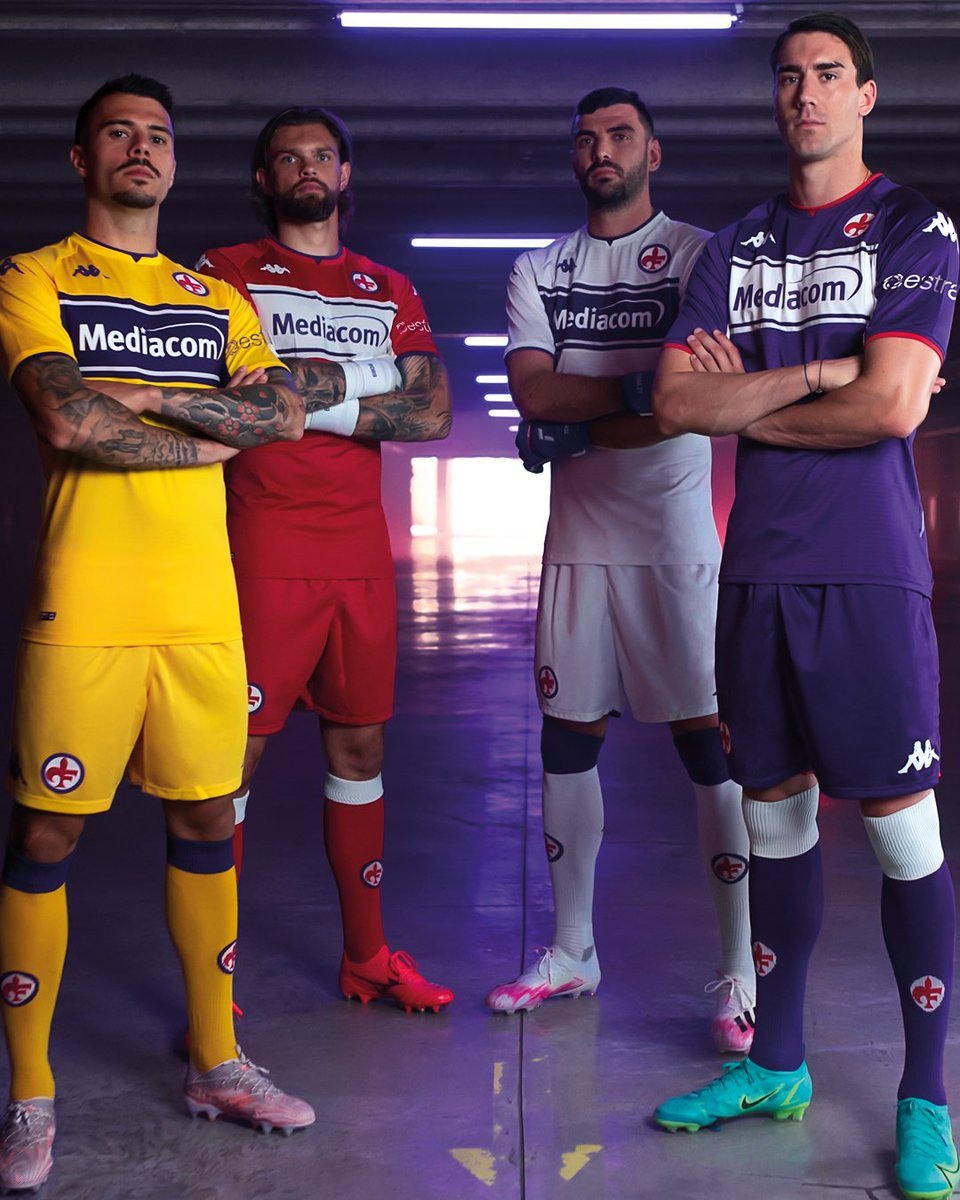 ViolaClubINA's tweet photo. Bersiap untuk musim 2021-22 @acffiorentina ? https://t.co/EXOFXqDPin