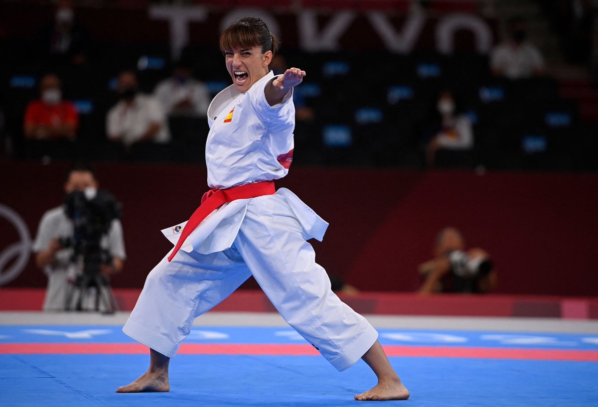 Pau Gasol (@paugasol) on Twitter photo ORO, ORO, ORO!!! 🥇
¡¡Espectacular <a href="/sandrasankarate/">Sandra Sánchez</a>!! 🥋
Todos en pie tras esta gran final de #KarateKata!! Sumamos el segundo oro y la 11ª medalla para nuestra delegación en #Tokyo2020!
Muchas felicidades, Sandra, estamos muy orgullosos de ti!! 🙌🏼🙌🏼🙌🏼 ORO, ORO, ORO!!! 🥇
¡¡Espectacular <a href="/sandrasankarate/">Sandra Sánchez</a>!! 🥋
Todos en pie tras esta gran final de #KarateKata!! Sumamos el segundo oro y la 11ª medalla para nuestra delegación en #Tokyo2020!
Muchas felicidades, Sandra, estamos muy orgullosos de ti!! 🙌🏼🙌🏼🙌🏼