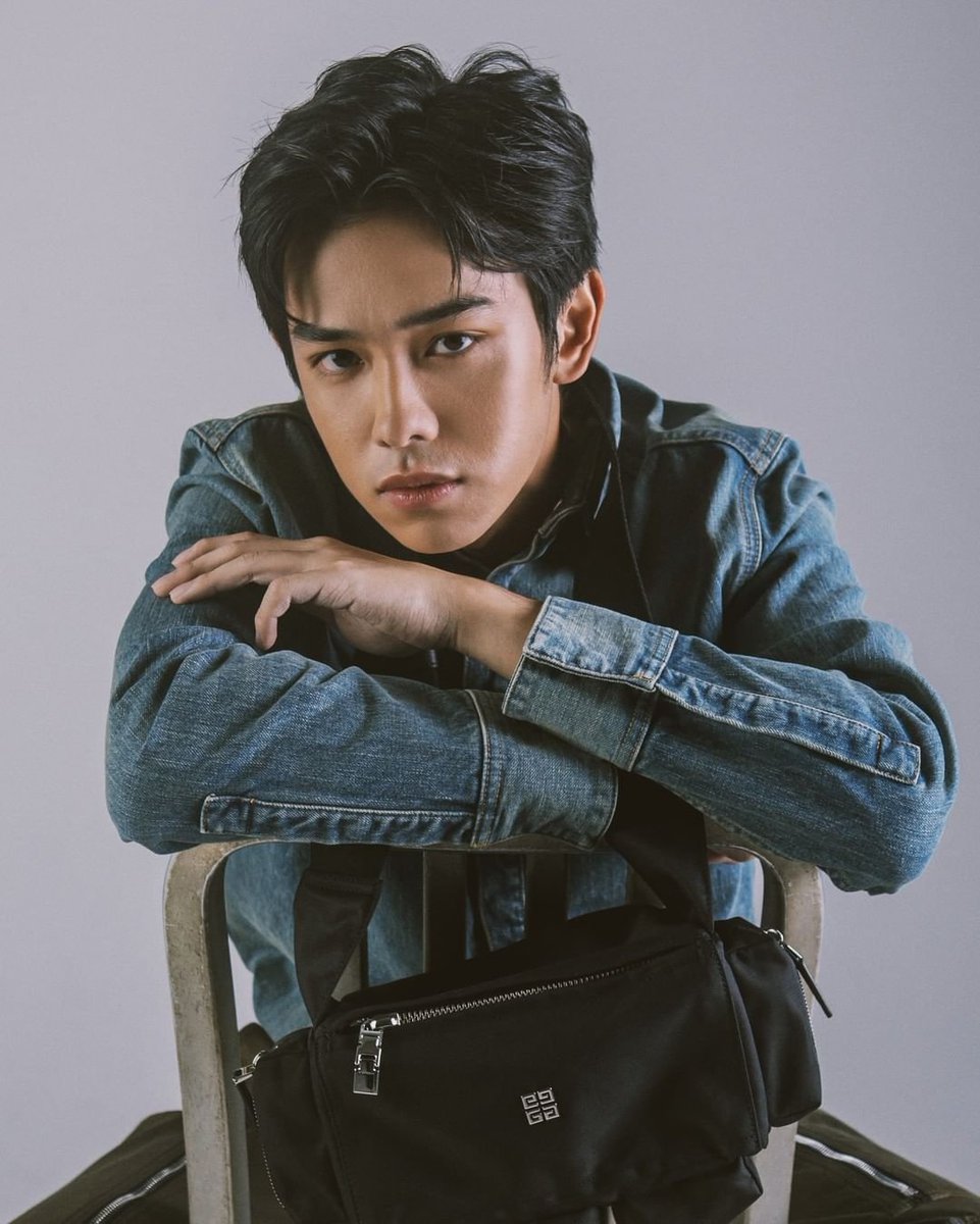 9x9intl's tweet photo. 📸 IG: https://t.co/1RLHE7r7AG
#PPREPORT spotted Singer and Actor Third with 'Pandora Multipocket Bag' and wearing the latest Givenchy Collection Pre-Fall 2021.
For more information contact Givenchy Staff
#GivenchyFall21
#ThirdLapat #9by9TH #TRINITY_TNT https://t.co/KYqExBCRRB