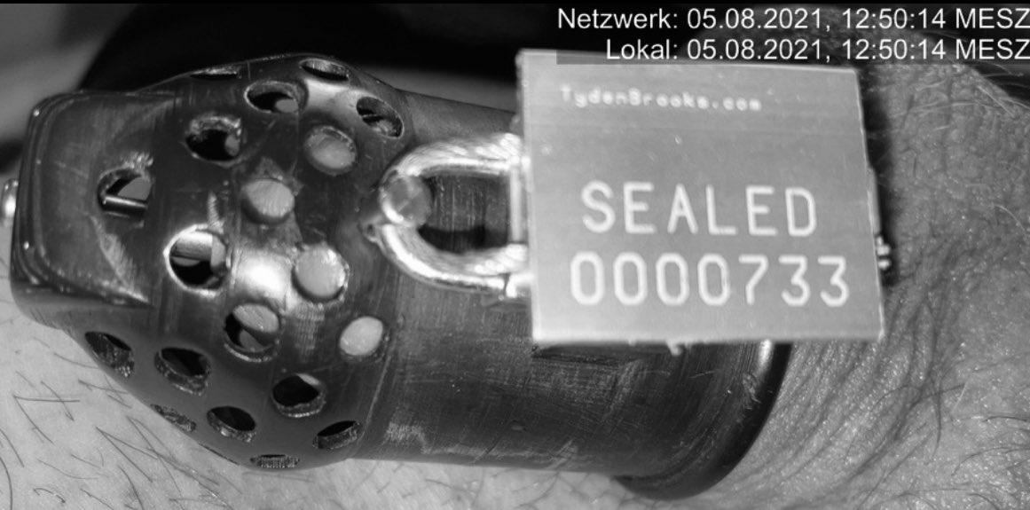 GentleChastity's tweet photo. 21 Tage, 8 Stunden und ein schneller Siegel -Wechsel in unter 60 Sekunden, um das Siegel besser zu platzieren….
#chastity #seal733 #seal734 #keyholder #seekingPartner #dating #schlüsselherrin #femdom #switch #Keuschhaltung #EPE https://t.co/cDw9ORScDV