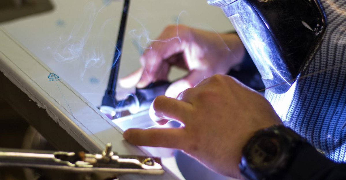 TrakSystemsUK's tweet photo. We're constantly improving on our modern facilities in order to deliver a quality service for our customers 🧡

We can tailor make bespoke #CateringEquipment to suit your exact requirements &amp; the style of your operation.

Get in touch with the team today:
📞 0151 549 1010 https://t.co/paaOcRbPhJ