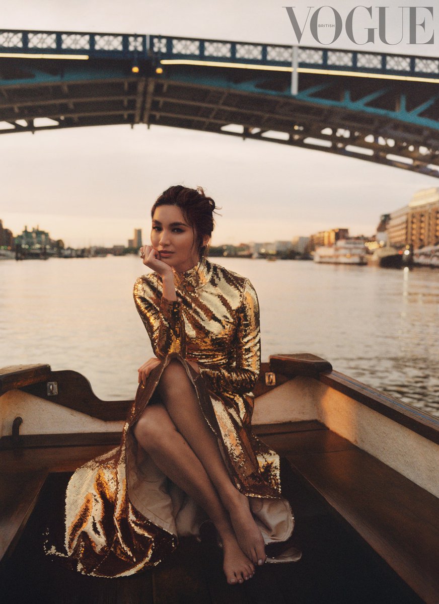 bestofgemmac's tweet photo. gemma chan photographed by hanna moon for british vogue's september issue https://t.co/WhY9n0u5ok