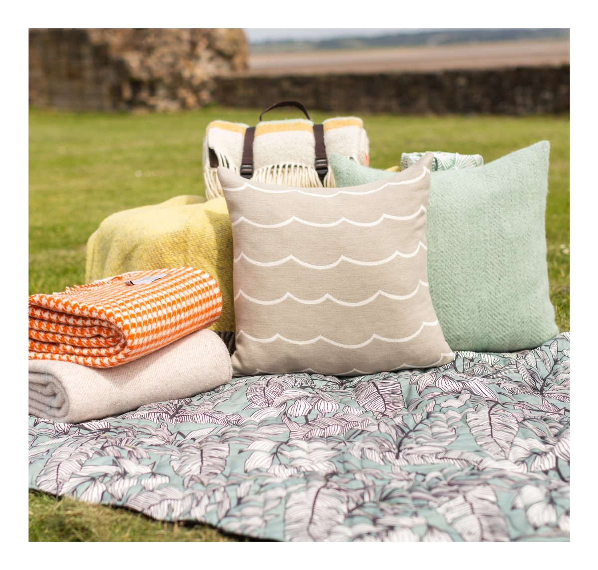 Tweedmill Textiles tweet media