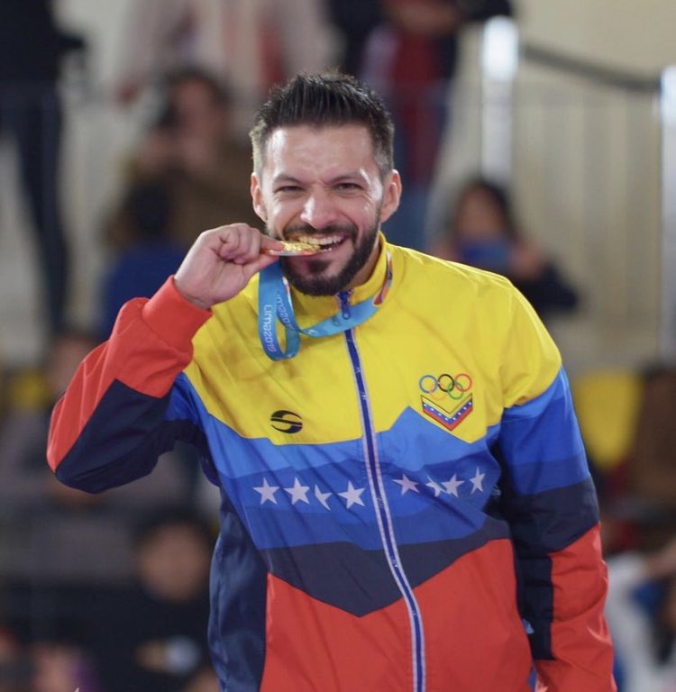 hturinese's tweet photo. Venezolanos esta noche en Karate 🥋🇻🇪: 

9:24pm: Antonio Díaz (Kata). @diazkarate 

11:28pm: Claudymar Garcés (Kumite). @claudymargs 

#Tokyo2020 https://t.co/nMKyCQd1T5