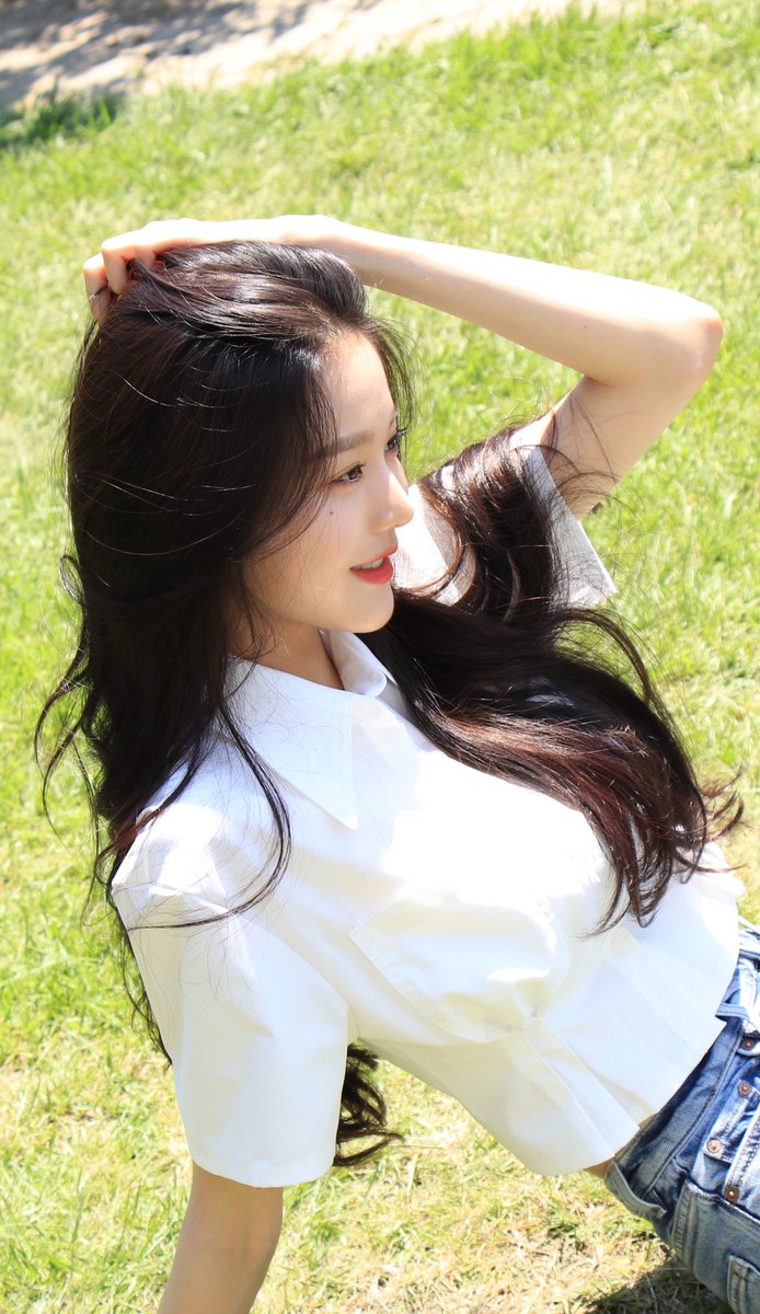 wonyoungpy's tweet image. 📸 | 05.08.21

Detrás de escenas de las fotografías para innisfree. 💚

➡️naver.me/FPs9k2Mj

#원영 #ウォニョン
#WONYOUNG
#JANGWONYOUNG
#innisfree #광고