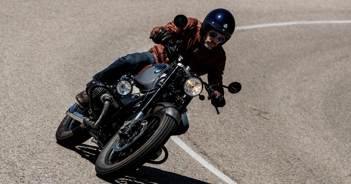 CafeRacerDreams's tweet photo. #CRD123 is the lead character of our latest blog post. Dive In!

https://t.co/X20opFCQPV

#CRDBlog #CafeRacerDreams #WeLoveWhatWeDo #ShippingWorldWide https://t.co/zPpfikwdrR
