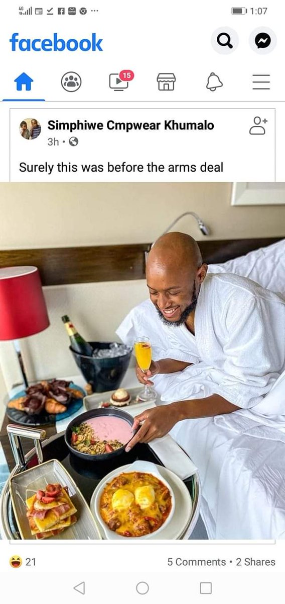 Lunga40857202's tweet photo. Arms deal, snitch 💪 https://t.co/pAqr12OkPd