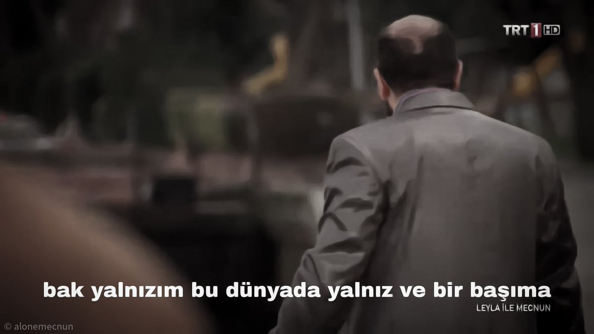 Ne acımasız dünyaymış yaa, bak yalnızım bu dünyada yalnız ve bir başıma...