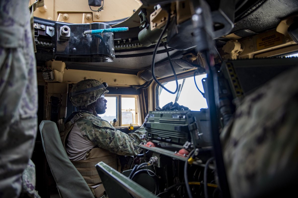 USNavy's tweet photo. They've got skills. 🌊 🐝
#Seabees assigned to #NMCB3 are participating in #ExerciseTurningPoint, a Pacific Naval Construction Force combat operations exercise designed to support and enable fleet maneuver and logistics. https://t.co/dmcg2BeSPN