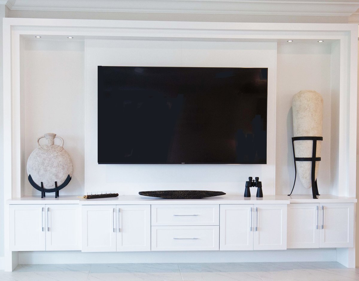 Make your entertainment center the prettiest focal point in the room! 

Designed by Amy Mendez - @customdesignsbyamy
