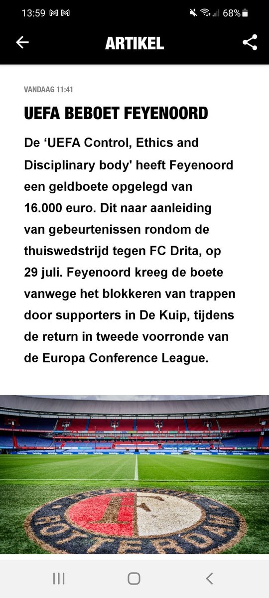 Fr1908R's tweet photo. Zelf de stewards bij de vakken weghalen waardoor iedereen zo door kon lopen, waardoor de vakken overvol werden.. En dan straks natuurlijk weer de schuld bij de supporters leggen? #Feyenoord #FEYdri https://t.co/UAcLkhHyUd