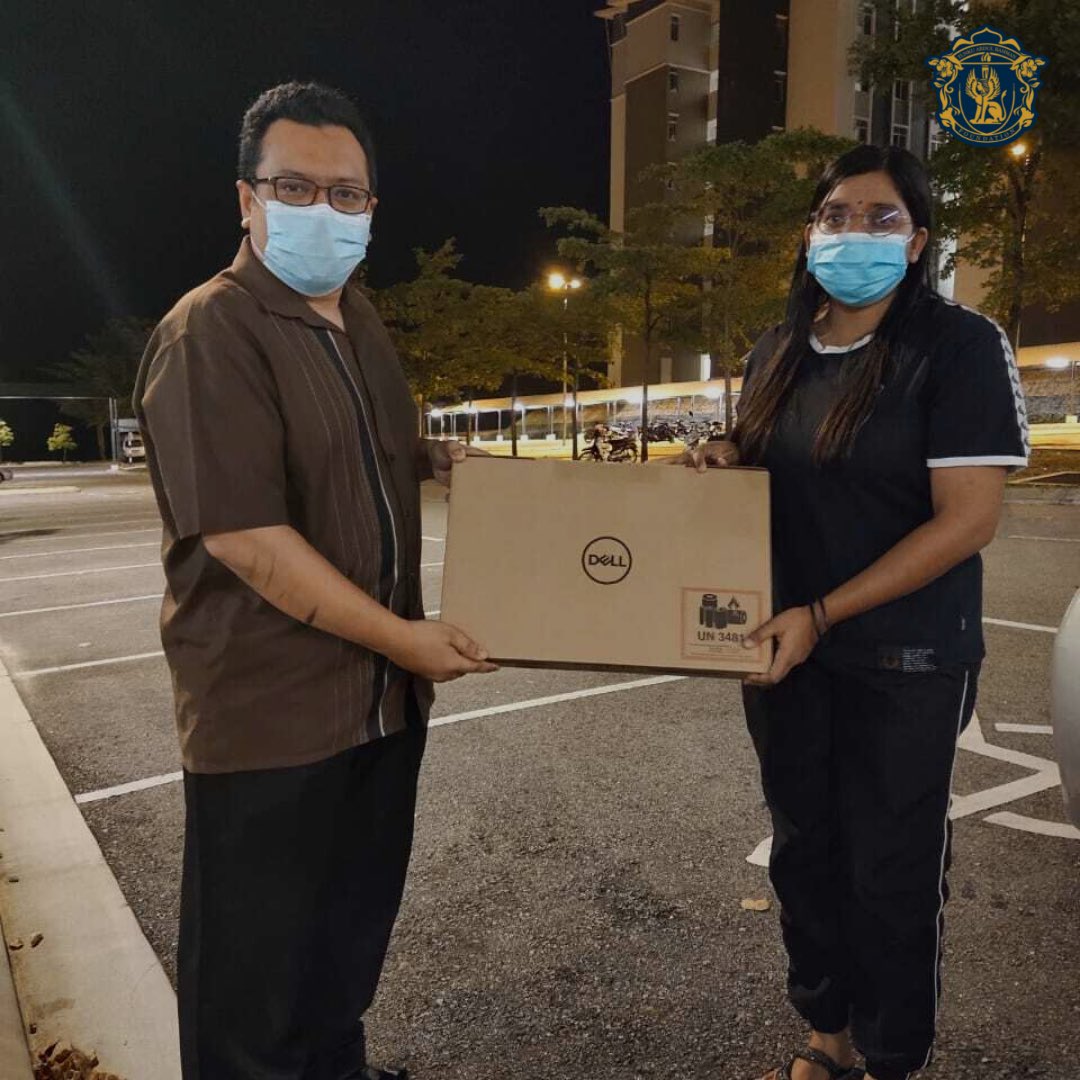 YayasanTAR's tweet photo. Pemberian 500 Unit Komputer Riba dan Elaun Peranti kepada Pelajar-Pelajar Institusi Pengajian Tinggi Awam
#Yaysantar #TARFoundation #TunkuAbdulRahman #YTAR https://t.co/B2hEXzEJAM