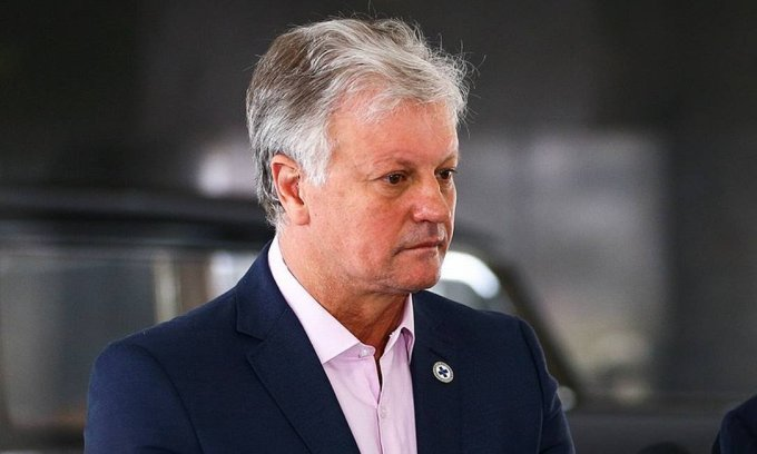 rclubepara's tweet photo. Hoje, 5, integrantes da CPI da Covid ouvem o empresário Airton Soligo, o Airton Cascavel, apontado como n°2 do ex-ministro da Saúde Eduardo Pazuello. Segundo a comissão, Soligo atuava de maneira informal, no Ministério da Saúde por pelo menos 2 meses. #CPICovid #pazuello #Soligo https://t.co/Q5QWo0yo9f