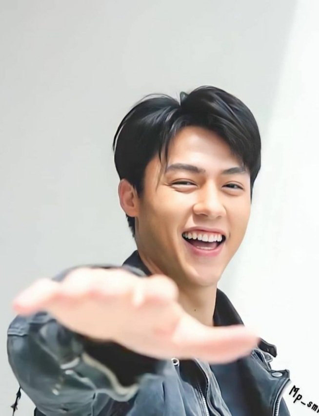 Baby I’m seduced by your smile ❤️🤭 🥰  #Mark_prin  ❤