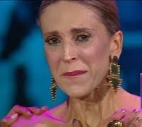 Coronó los 400 / Se le cayeron los 400.