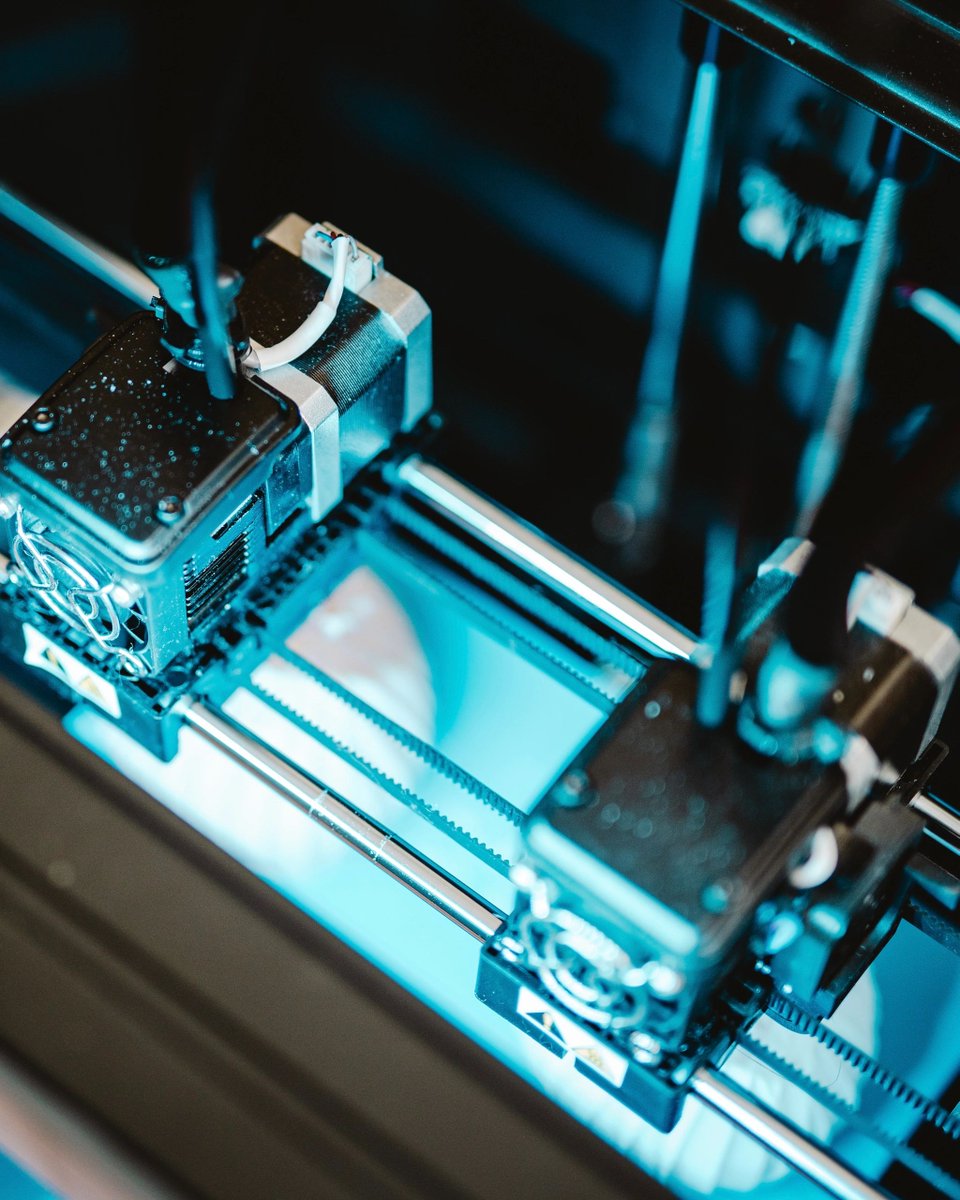 3baPrinting's tweet image. Another stunning angle of the vases I designed being printed in duplicate mode on the FFCP2

#Flashforge #IDEX #Creatorpro2 #3dprinting #3dprintingCanada #3BAprinting #3Ddesign