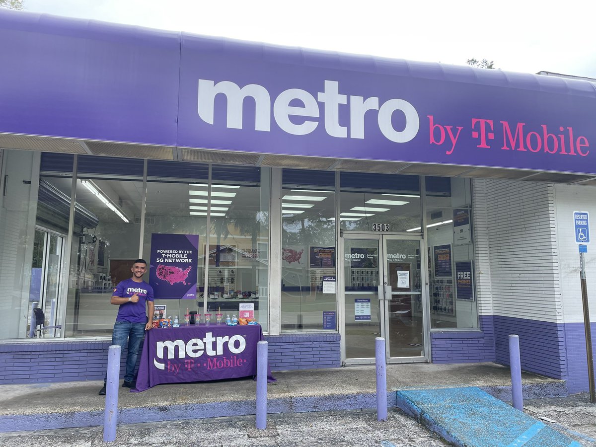 We are out here at 3503 N 22nd Ave in Tampa offering the best deal in wireless!  Come out and grab your new 5G device and Tablet to go along with it!  #5GforAll #Leaderin5G <a href="/Mohammad_h5522/">Mohammad Hammad</a> <a href="/garybenson1/">Gary Benson Jr.</a> <a href="/KenMillerFLC/">Ken Miller</a> @PTmofl <a href="/TonyCBerger/">Tony Berger</a> <a href="/JonFreier/">Jon Freier</a> <a href="/Tweety16201895/">Tweety</a> <a href="/meganpanicucci/">Megan Panicucci</a>