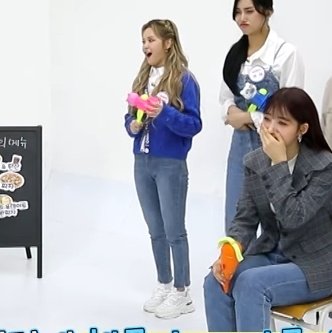 tiny__eu's tweet image. #이유 #EVERGLOW #에버글로우 @EVERGLOW_twt