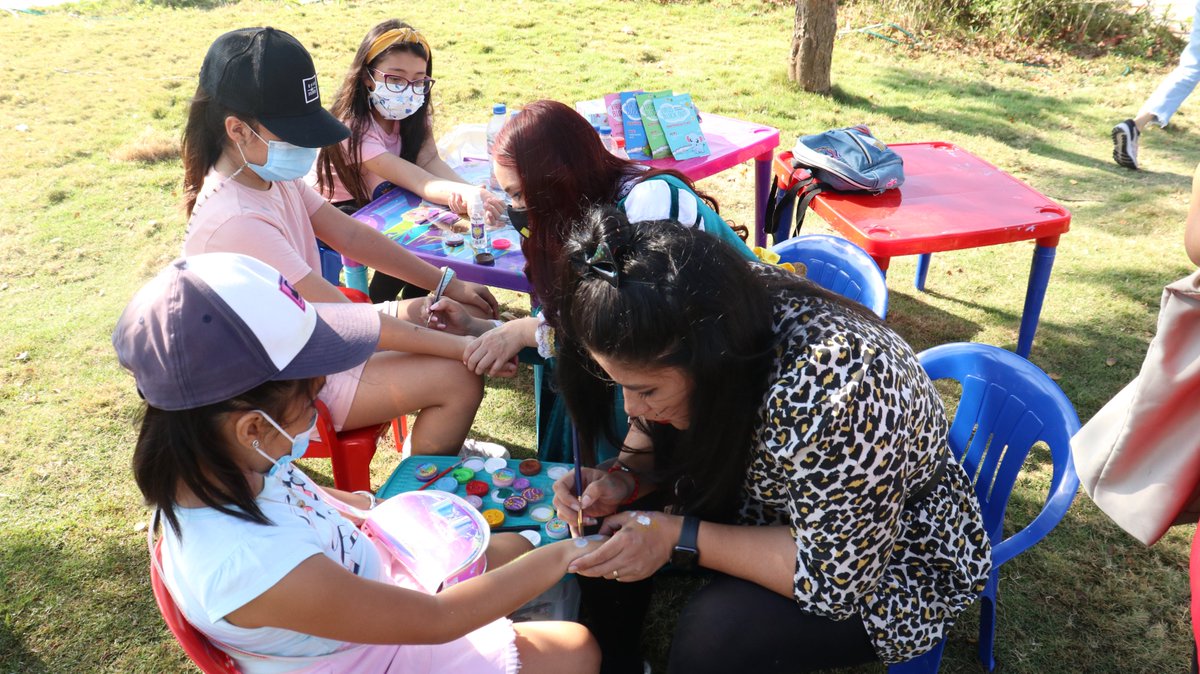 tursambo's tweet photo. ¡El turismo de Samborondón continúa reactivándose!
Con más de 20 emprendimientos sostenibles que participaron de la primera edición de Tierra Market, ubicado en el Malecón de Buijo Histórico, un sitio especial de Samborondón. https://t.co/LRzd6AAUWu