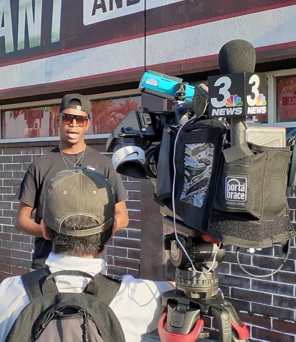 MinisterStretch's tweet image. How it started!!!!! (July 9th, 2016) (Stop Police Terrorism Rally) 
How it’s going!!!!! (August 3rd, 2021) (Streetz Is Watching) 
Still fighting for my people ✊🏾❤️🖤💚
#ItDontStop #MovementWork #AllPowerToThePeople #StretchingForGreatness