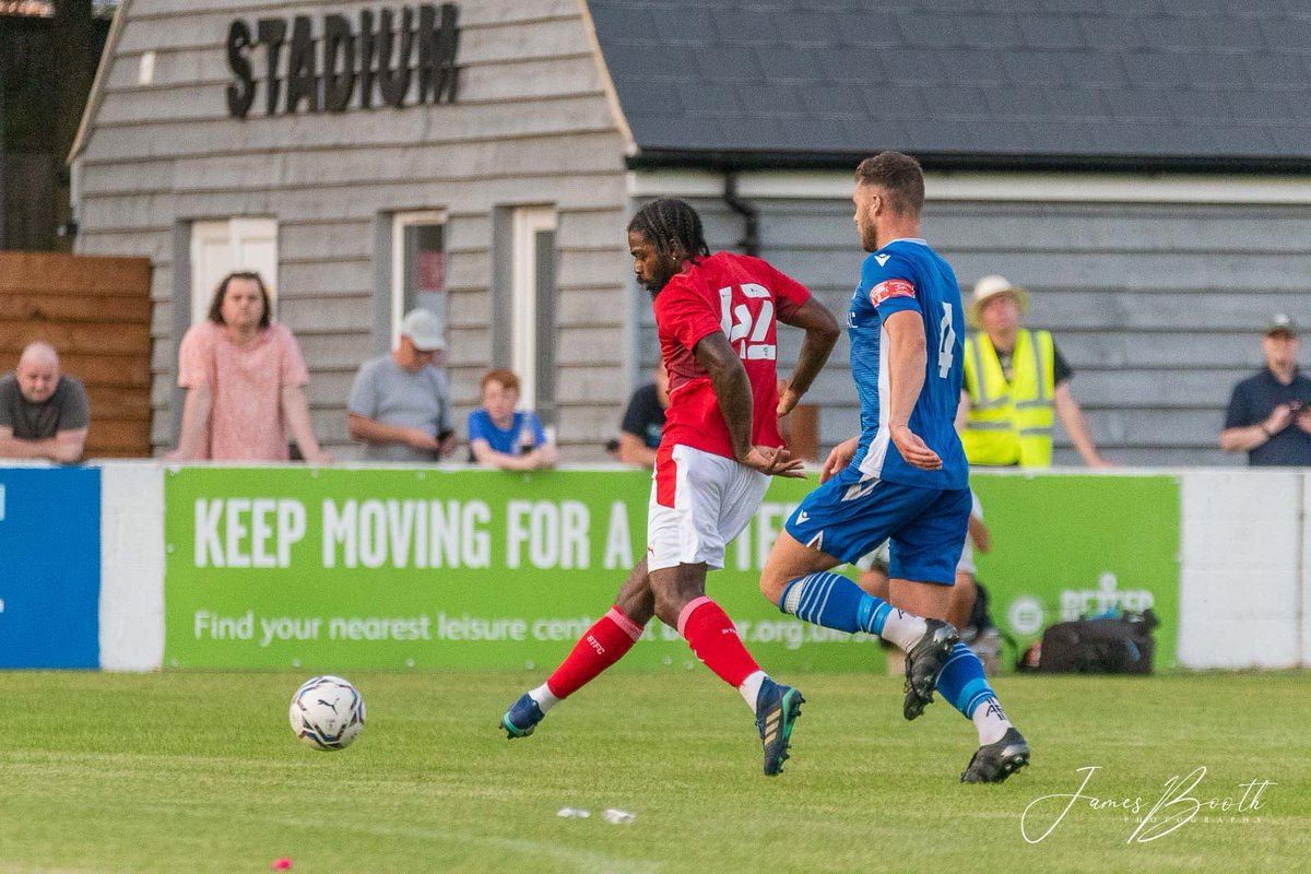JamesBoothPhoto's tweet photo. The fans favorite @Anthony42Grant is back at @Official_STFC and it is proving to be a very popular signing.
#STFC ๐ดโช๏ธ #thegeneral #42 #Grantisback https://t.co/3K4jizbtto