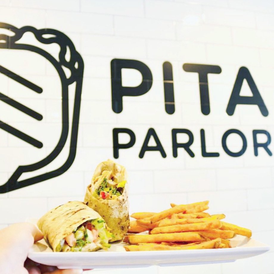 Satisfy your cravings 🌯 #pitaparlor 
.
.
.
#pitaparlorchicago #pitaparlorlogansquare #pitaparlorcatering #logansquarechicago #logansquareevents #chicagofoodscene #chicagofoodies #chicagofoodtogo #grubhubchicago