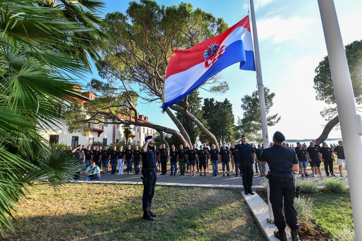 IPAISTRA's tweet photo. 30. Anniversary of the special unit BAK- CROATIA https://t.co/3DPDMA4R2M @IPAISTRA https://t.co/6h0OX29sEc