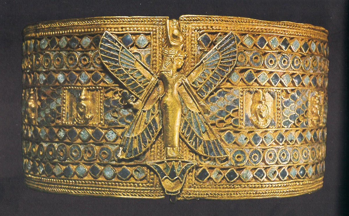 beautheory's tweet photo. German Museums have most of the Nubian pyramid treasures, acquired in the 1800s via Bavarian kings. What other secret treasures did they find? Giuseppe Ferlini destroyed and plundered more than 40 pyramids. #magic #ButteflyEffect #ChaosTheory #AncientEgypt https://t.co/SjlPviZ72Q