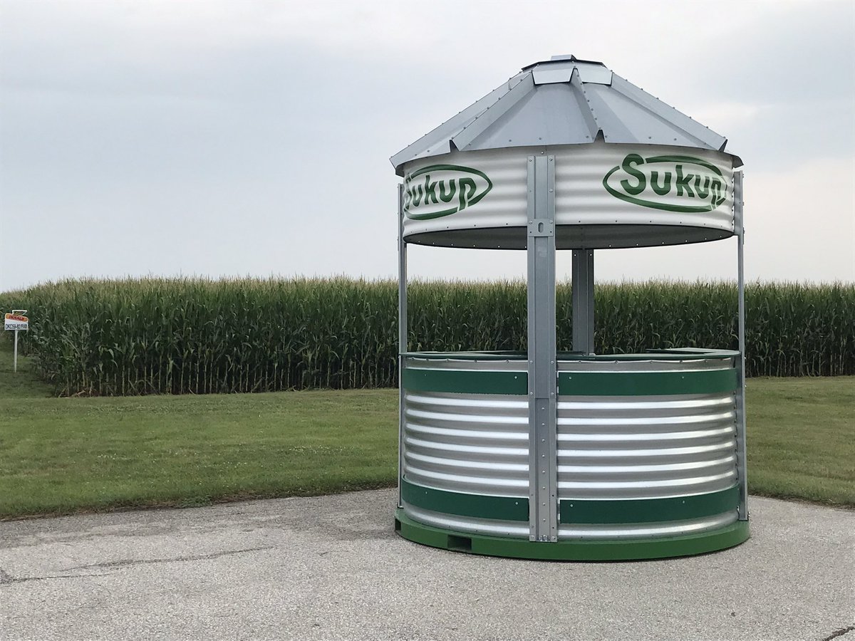 A quick visit this morning to the @LandusCoop Innovation Center. #AgTech