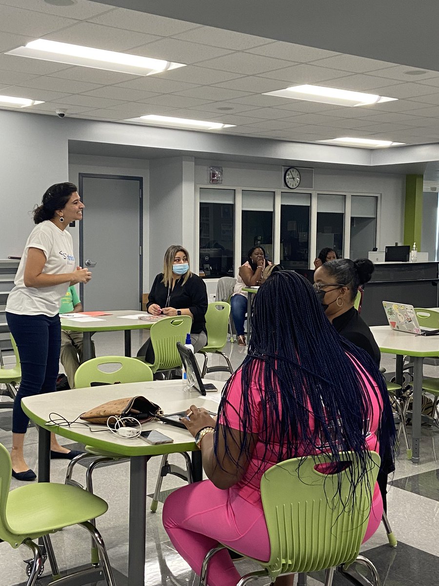 STREAMing in Action tweet media