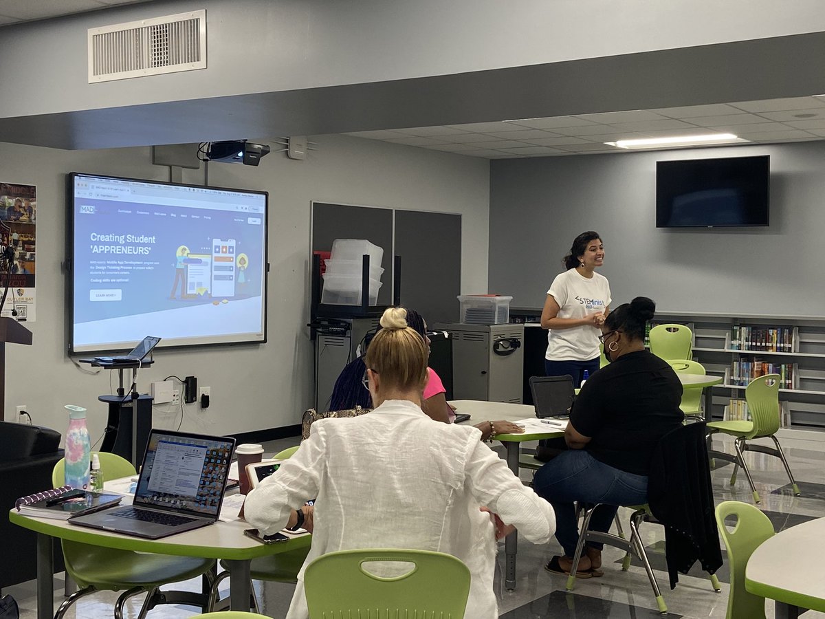 STREAMing in Action tweet media