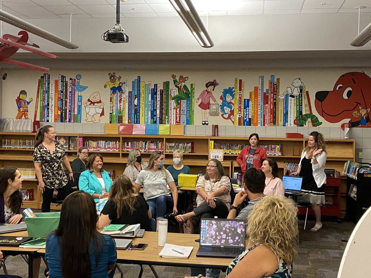 crekinney1's tweet photo. Getting to know our new hires!  Welcome to the RIDGE!!  Building a bright future #theRIDGEway #EMSProud https://t.co/MPG9tK8sGg