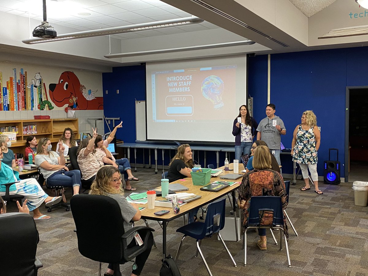 crekinney1's tweet photo. Getting to know our new hires!  Welcome to the RIDGE!!  Building a bright future #theRIDGEway #EMSProud https://t.co/MPG9tK8sGg